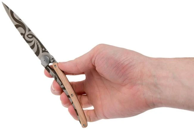 Deejo Tattoo 37g, Juniper Wood, Tribal 1CB020 Pocket Knife 10 Deejo Tattoo 37g, Juniper Wood, Tribal 1CB020 Pocket Knife - Image 8